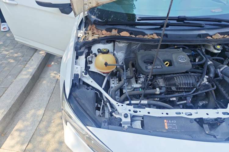 Used Buick Verano 2020 15T Automatic Trend Edition Engine Bay Right