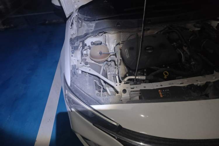 Used Buick Verano 2020 20T CVT Leading Edition Engine Bay Right