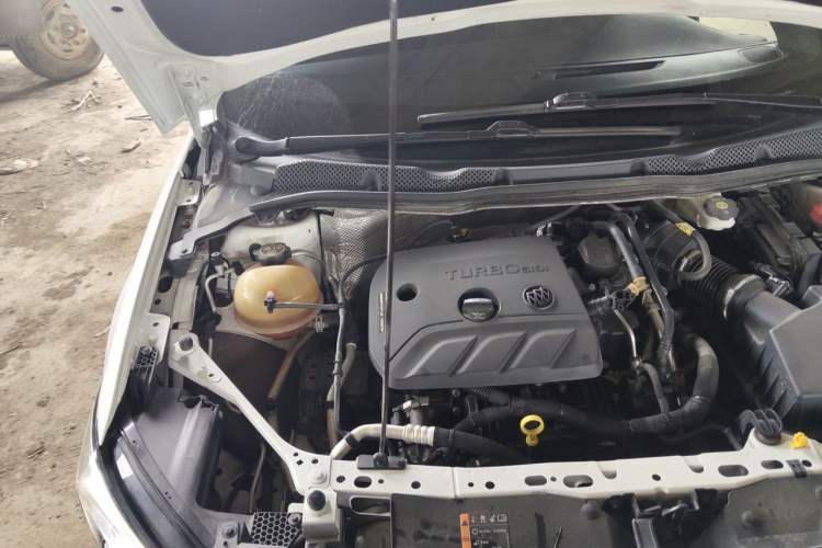 Used Buick Verano 2020 20T CVT Leading Edition Engine Bay Right