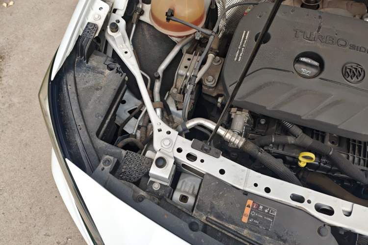 Used Buick Verano 2020 20T CVT Leading Edition Engine Bay Right