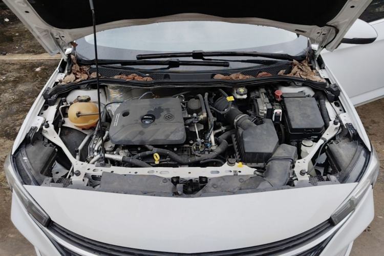 Used Buick Verano 2020 20T CVT Leading Edition Engine Bay