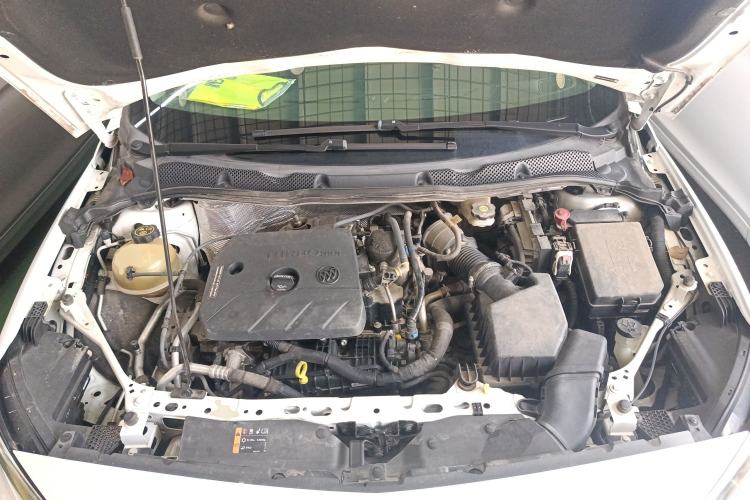 Used Buick Verano 2020 20T CVT Leading Edition Engine Bay