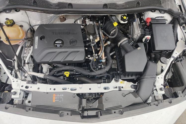 Used Buick Verano 2020 20T CVT Leading Edition Engine Bay