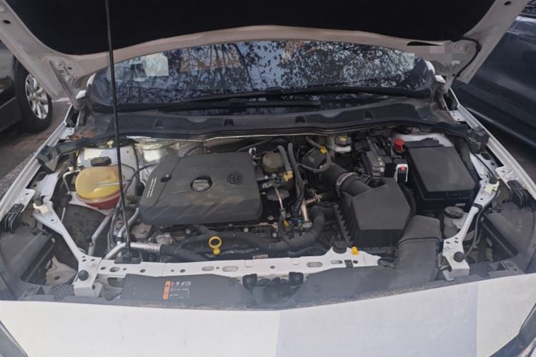 Used Buick Verano 2020 20T CVT Leading Edition Engine Bay