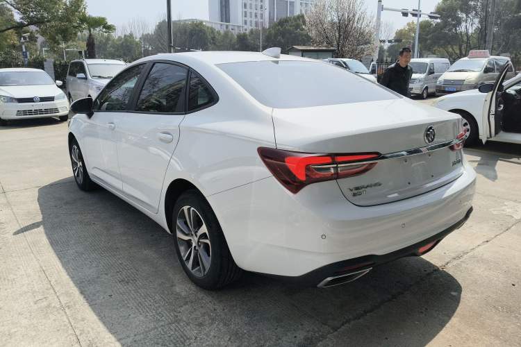 Used Buick Verano 2020 20T CVT Leading Edition Exterior 2