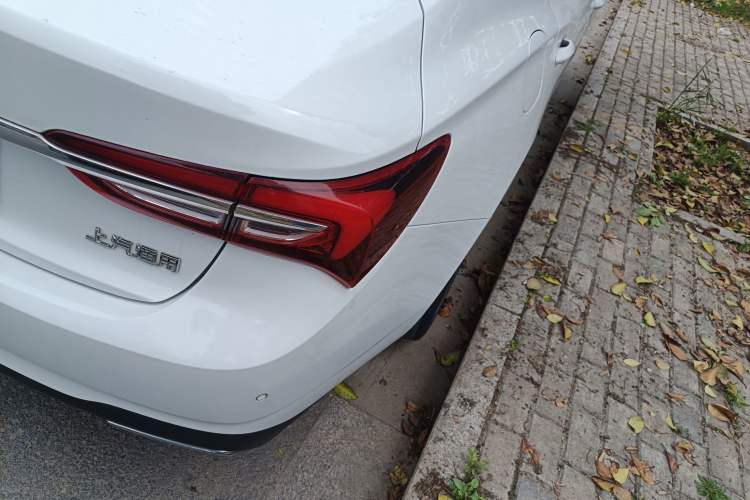 Used Buick Verano 2020 20T CVT Leading Edition Exterior 3