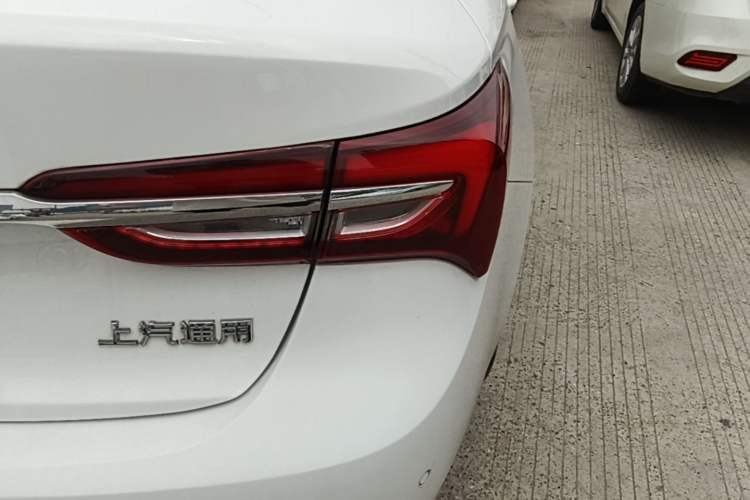 Used Buick Verano 2020 20T CVT Leading Edition Exterior 3