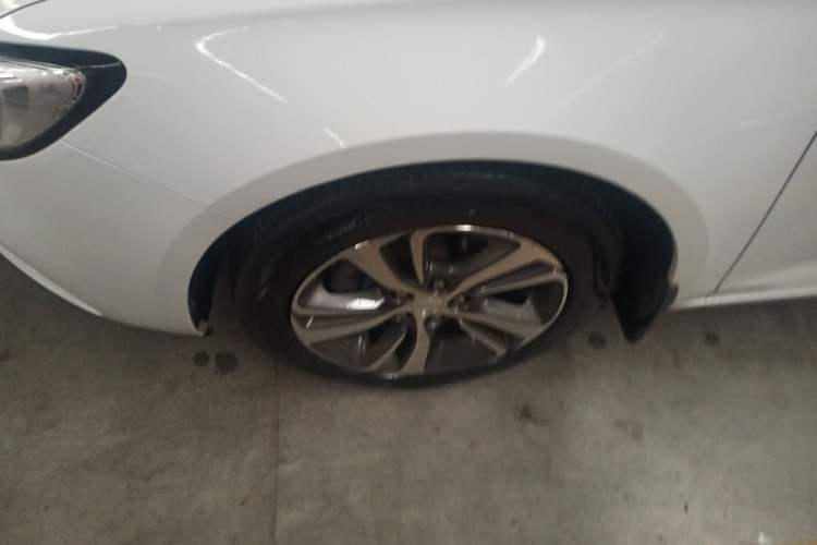 Used Buick Verano 2020 20T CVT Leading Edition Exterior 4