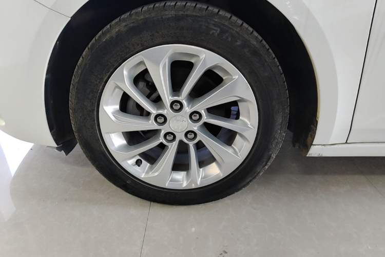 Used Buick Verano 2020 15T Automatic Trend Edition Exterior 4