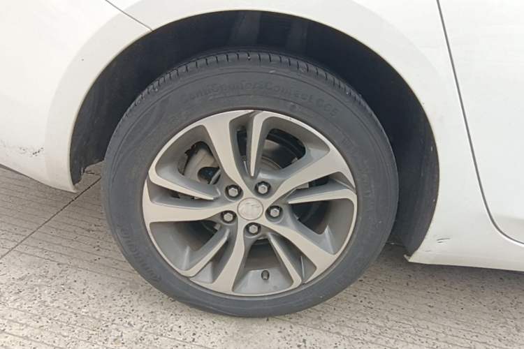 Used Buick Verano 2020 20T CVT Leading Edition Exterior 5