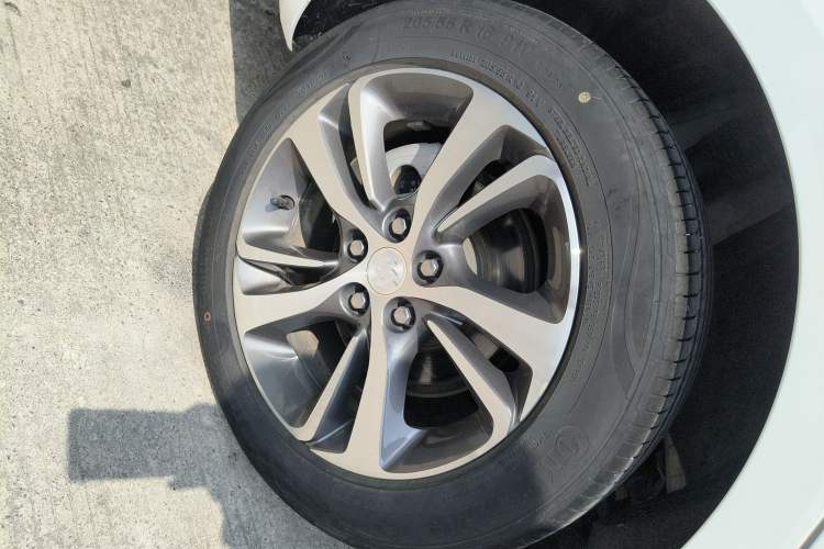 Used Buick Verano 2020 20T CVT Leading Edition Exterior 5