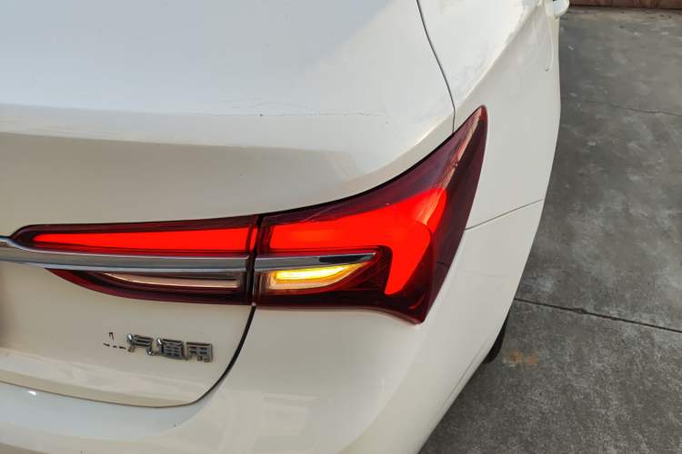 Used Buick Verano 2020 20T CVT Leading Edition Exterior 6