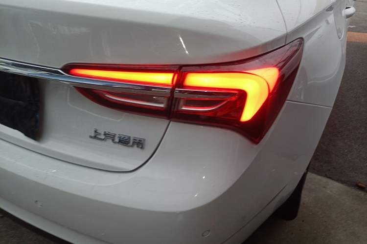 Used Buick Verano 2020 20T CVT Leading Edition Exterior 6