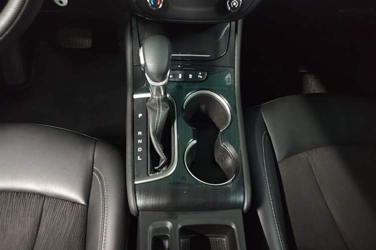 Used Buick Verano 2020 20T CVT Leading Edition Gear Lever