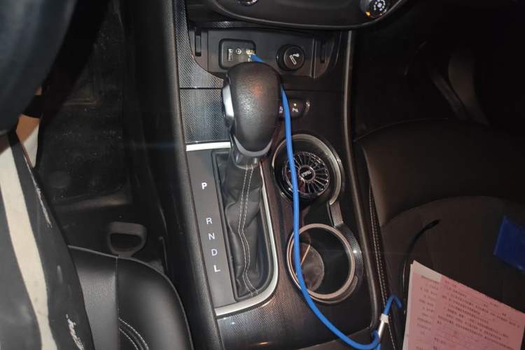 Used Buick Verano 2020 20T CVT Leading Edition Gear Lever