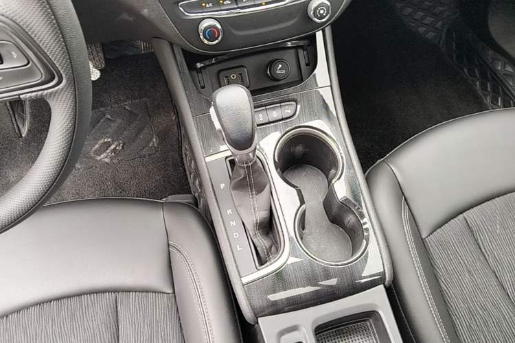 Used Buick Verano 2020 20T CVT Leading Edition Gear Lever