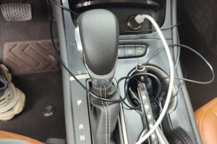 Used Buick Verano 2020 20T CVT Leading Edition Gear Lever