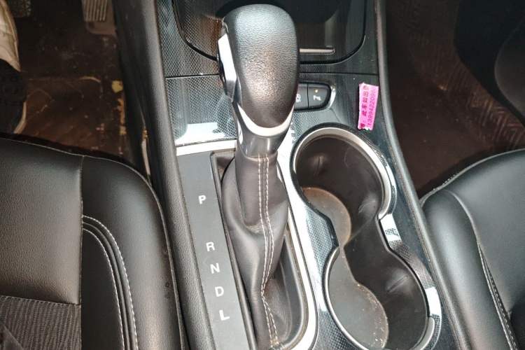 Used Buick Verano 2020 20T CVT Leading Edition Gear Lever