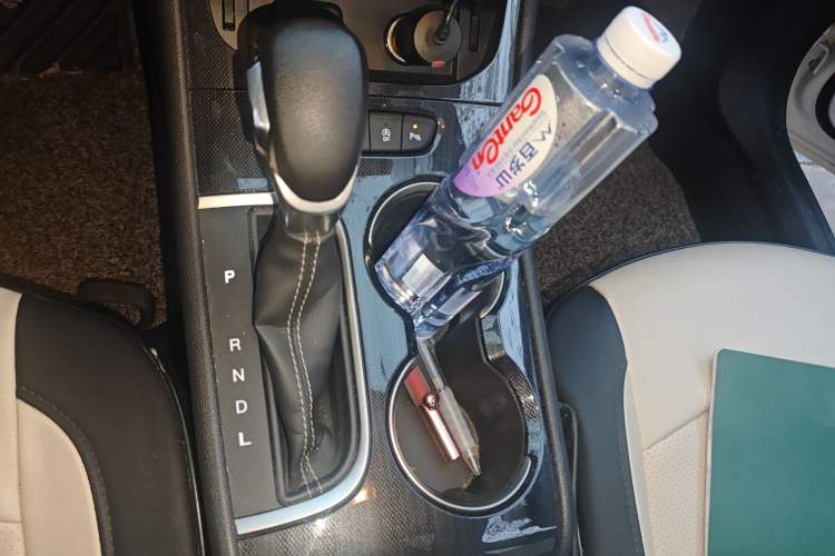 Used Buick Verano 2020 20T CVT Leading Edition Gear Lever