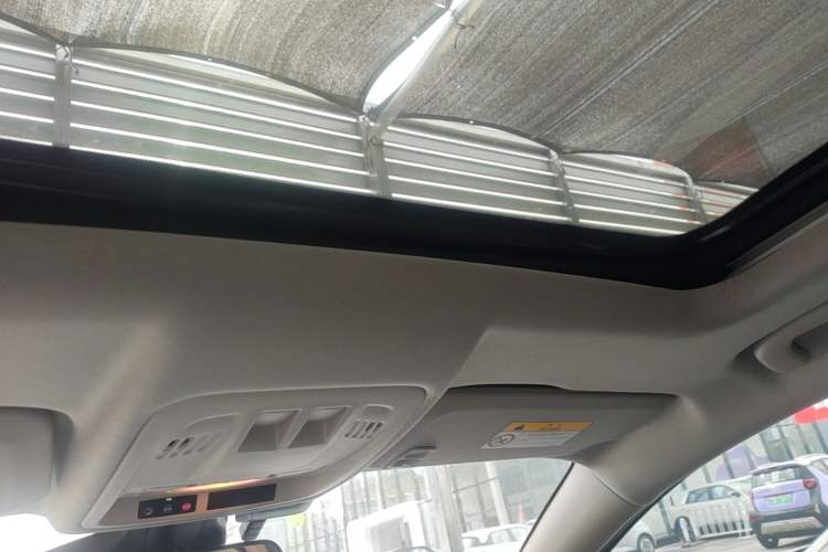 Used Buick Verano 2020 20T CVT Luxury Version Headliner