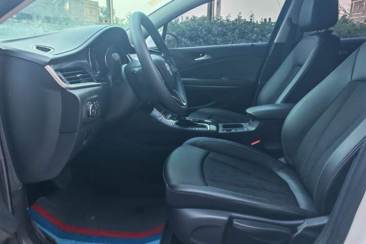 Used Buick Verano 2020 20T CVT Leading Edition Interior 1