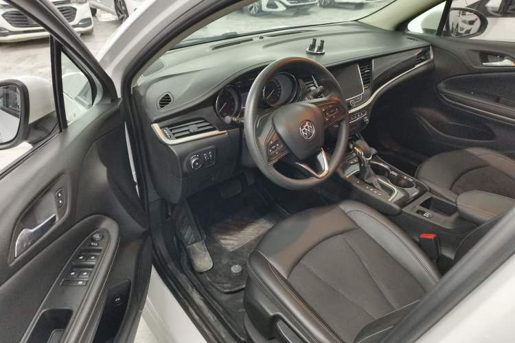 Used Buick Verano 2020 20T CVT Leading Edition Interior 1