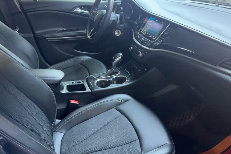 Used Buick Verano 2020 20T CVT Leading Edition Interior 1