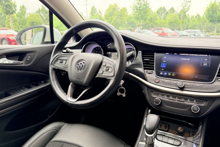 Used Buick Verano 2020 20T CVT Leading Edition Interior 2