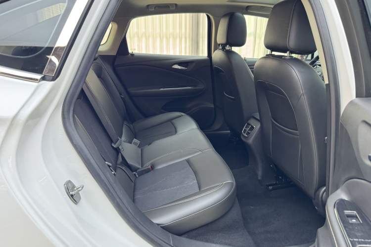Used Buick Verano 2020 20T CVT Leading Edition Interior 5