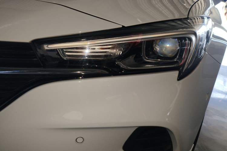 Used Buick Verano 2020 GS 20T CVT Luxury Model Left Front Headlight