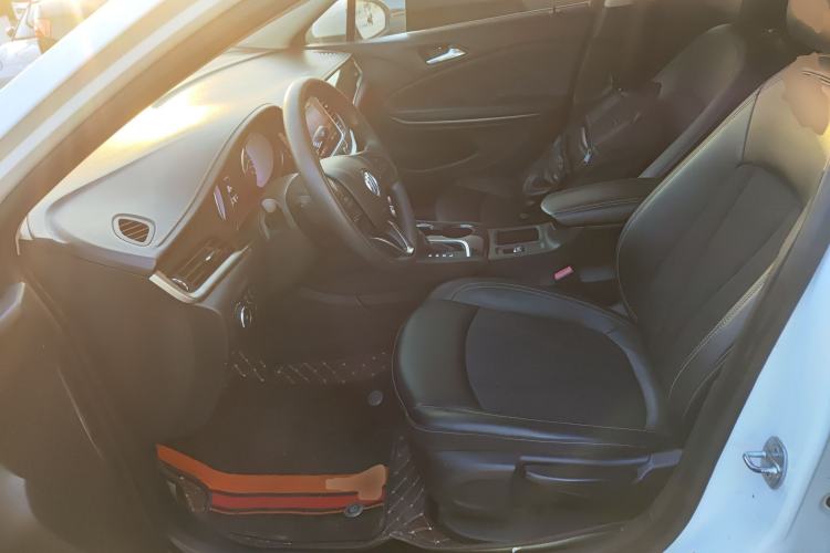 Used Buick Verano 2020 20T CVT Leading Edition Left Front Seat