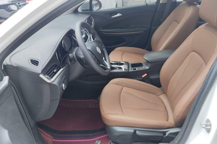 Used Buick Verano 2020 20T CVT Leading Edition Left Front Seat
