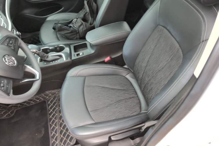 Used Buick Verano 2020 20T CVT Leading Edition Left Front Seat