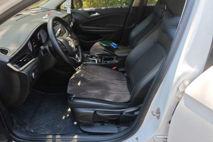 Used Buick Verano 2020 20T CVT Leading Edition Left Front Seat
