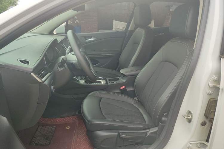 Used Buick Verano 2020 20T CVT Leading Edition Left Front Seat