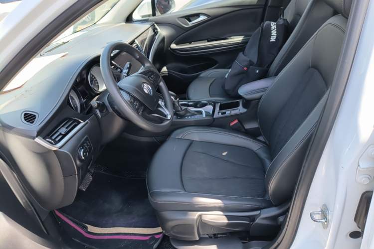 Used Buick Verano 2020 20T CVT Leading Edition Left Front Seat
