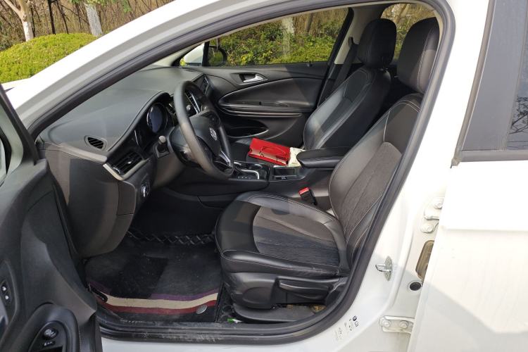 Used Buick Verano 2020 20T CVT Leading Edition Left Front Seat