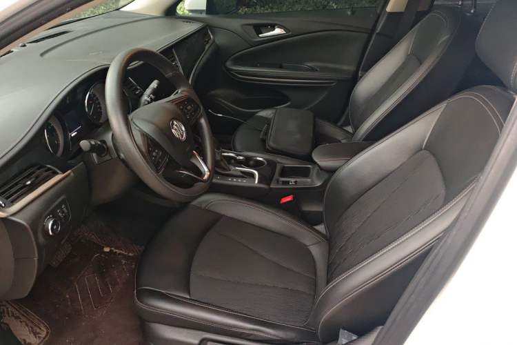 Used Buick Verano 2020 20T CVT Leading Edition Left Front Seat