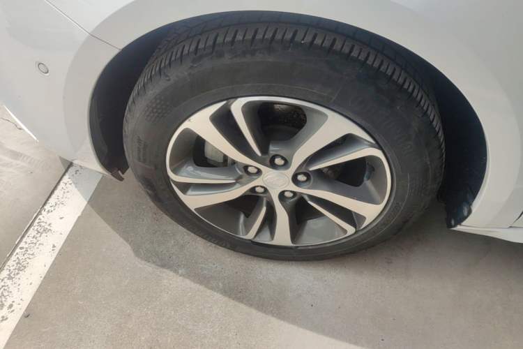 Used Buick Verano 2020 20T CVT Luxury Version Left Front Wheel Hub