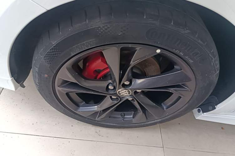 Used Buick Verano 2020 GS 20T CVT Luxury Model Left Front Wheel Hub