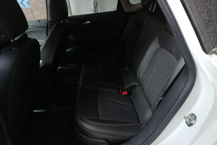 Used Buick Verano 2020 20T CVT Leading Edition Left Rear Seat
