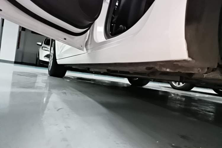 Used Buick Verano 2020 20T CVT Leading Edition Left Side Sill