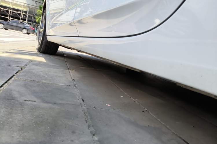 Used Buick Verano 2020 20T CVT Leading Edition Left Side Sill