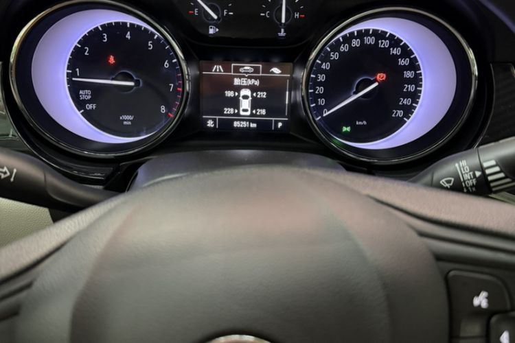 Used Buick Verano 2020 15T Automatic Trend Edition Odometer Close Up