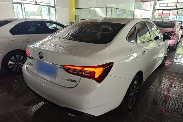Used Buick Verano 2020 20T CVT Leading Edition Rear Right 45 Deg