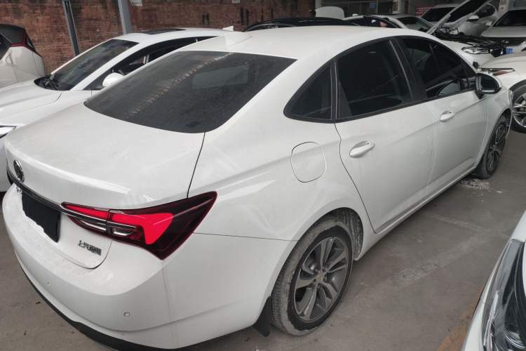 Used Buick Verano 2020 20T CVT Leading Edition Rear Right 45 Deg