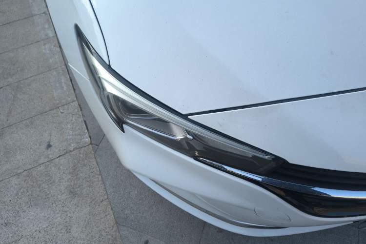 Used Buick Verano 2020 15T Automatic Trend Edition Right Front Headlight