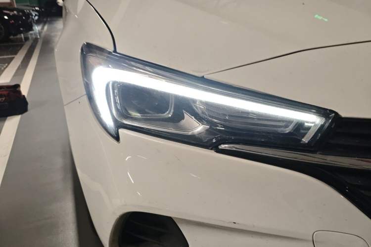 Used Buick Verano 2020 20T CVT Leading Edition Right Front Headlight