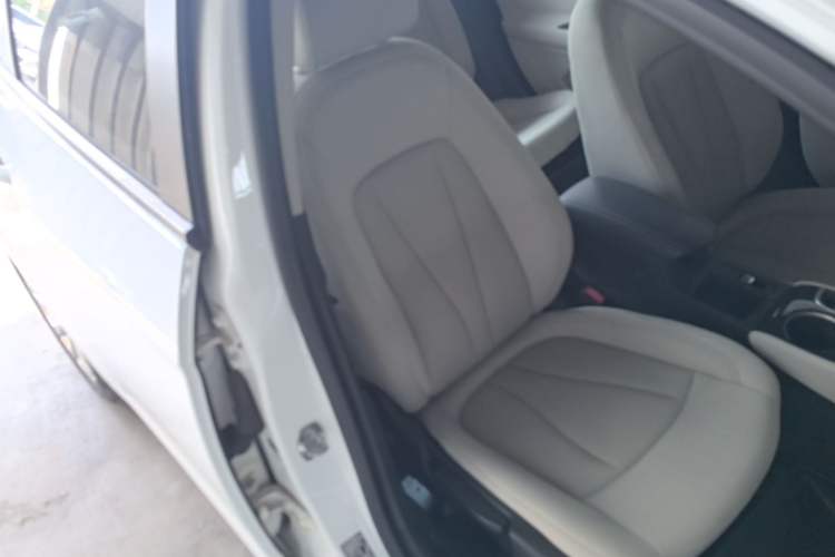 Used Buick Verano 2020 15T Automatic Trend Edition Right Front Seat