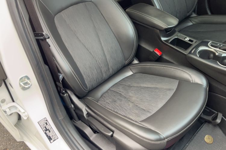 Used Buick Verano 2020 20T CVT Leading Edition Right Front Seat